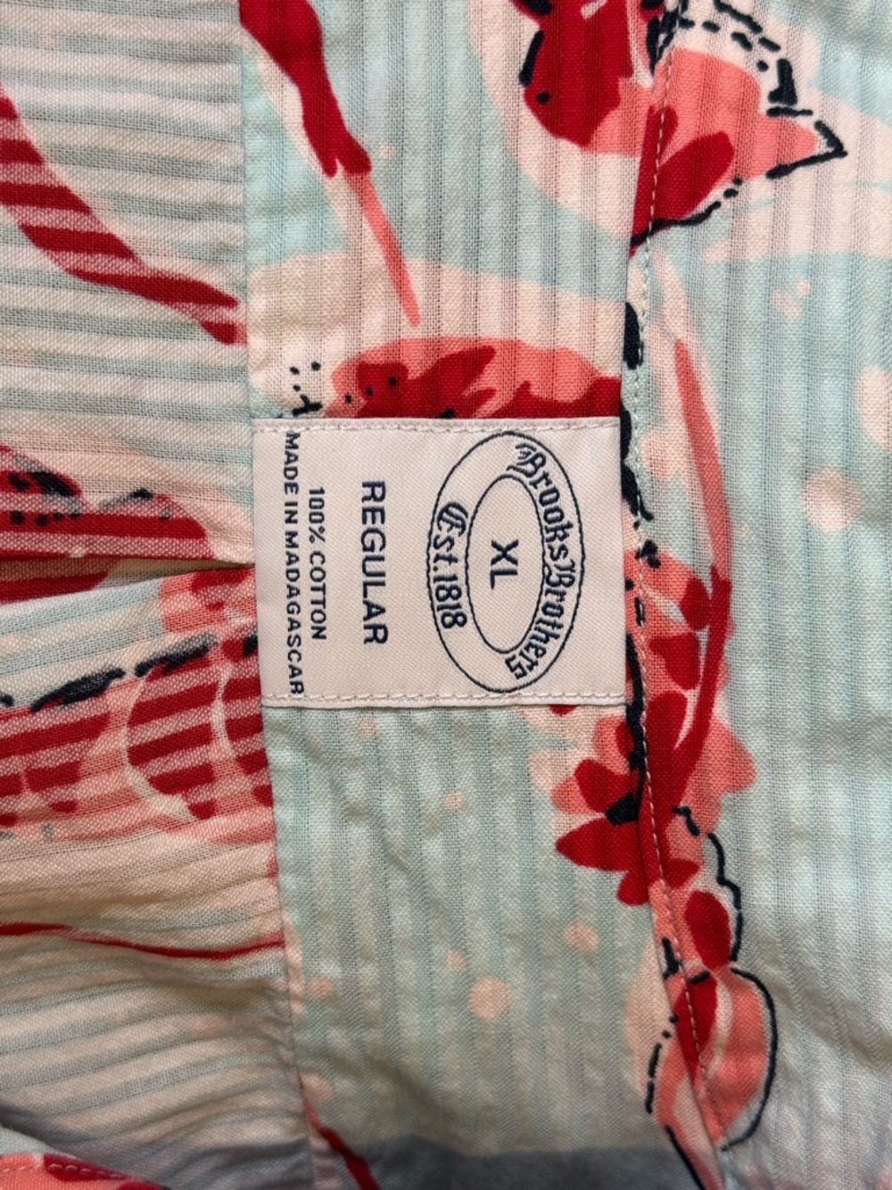 Brooks Brothers Seersucker Lobster Print Shirt - Picture 4 of 4